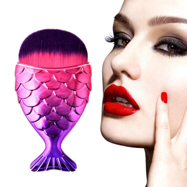 Fish Scale Fishtail Makeup Brush — Powder & Blush